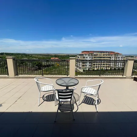 Apartamento Nereya Palace